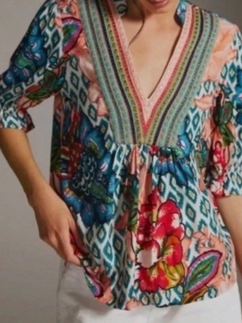 Anthropologie Blank London Stephanie Embroidered Floral Tunic Blouse V-Neck top